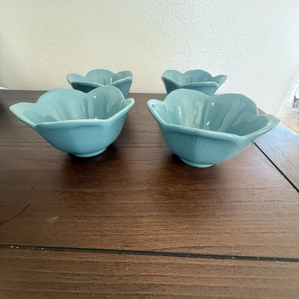 Pier 1 Blue Lotus‎ Flower blue, Jade (Set Of 4) 4